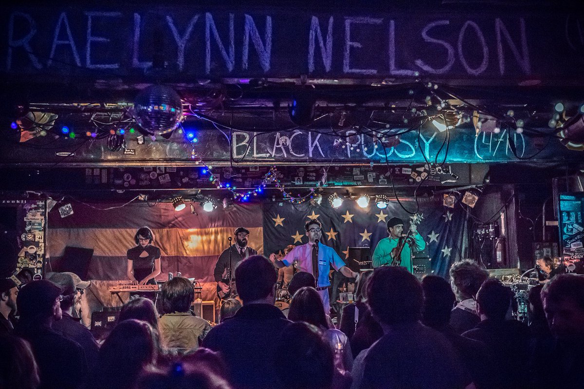 BirminghamRocks's tweet image. @WeJamApollo and #NowhereSquares killed at @TheNickBham!!  Helluva show 🔥...📸@dvnaman