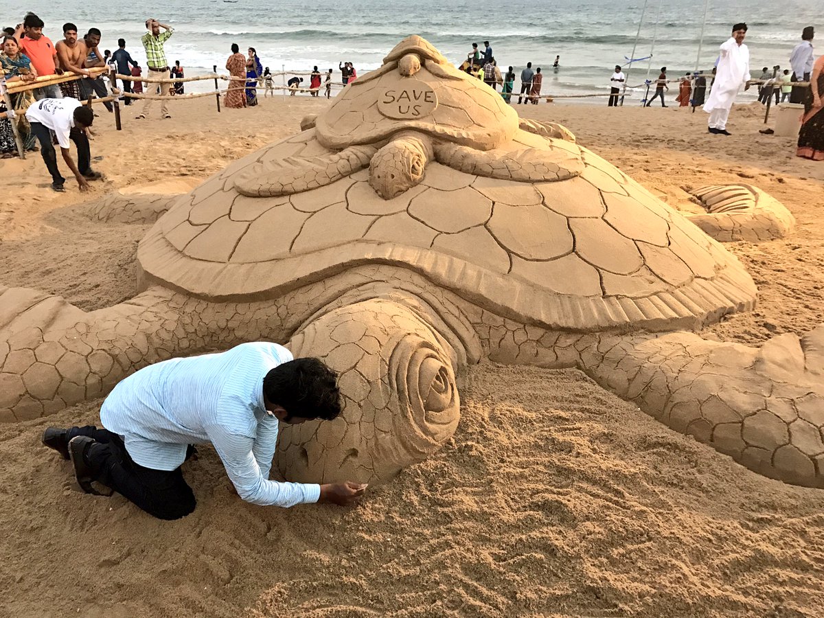 sudarsansand's tweet image. On the occasion of #CleanBeachFest , My SandArt on #Turtle awareness at #Gopalpur beach in Odisha