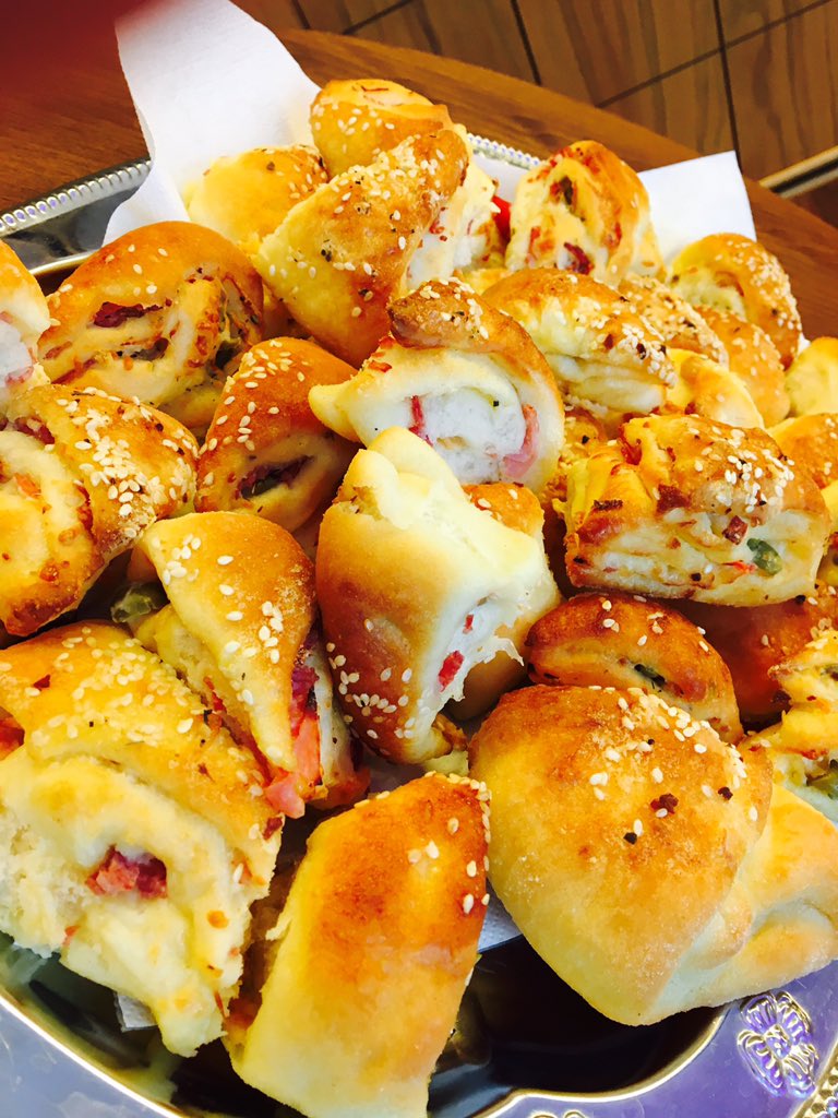 cescape_org's tweet photo. Delicious snack at the Result's of the #StartupWeekendBB2017 #SWBB2017 at #BanskaBystrica #Radnica #Cikkerovasien https://t.co/FHlVCw3cAL