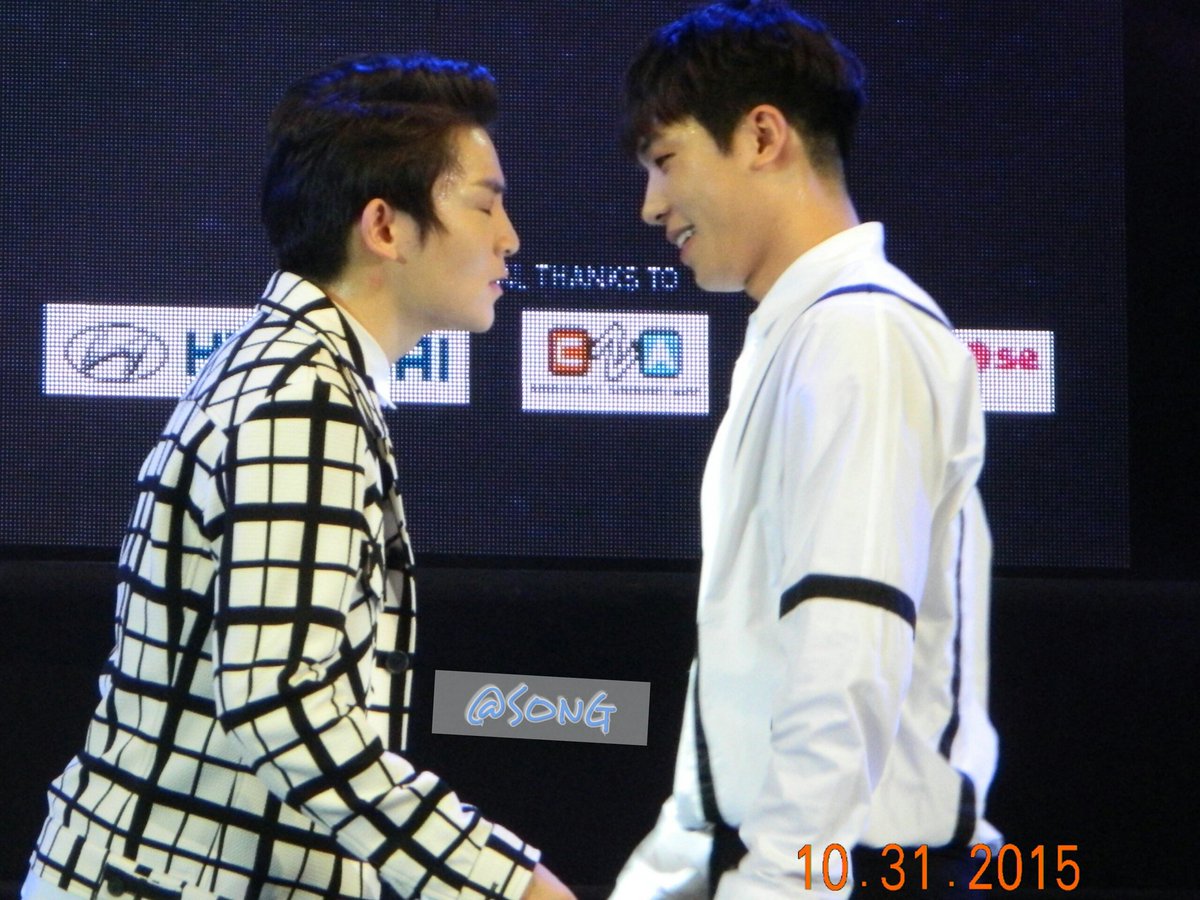 songjelik's tweet photo. RICKY AND CHANGJO'S SWEET MOMENT! WE SAW IT! THEY ARE REAL ❤❤❤😍😍😍 #KFEST2015 #23rdFairyRicky #요정리키데이 #HappyRickyDay https://t.co/c0lNQzS5IT