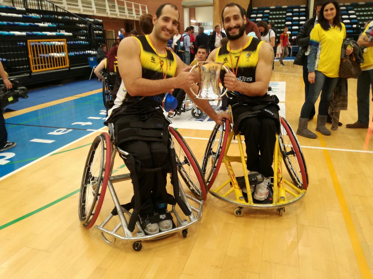 lafm_es's tweet photo. #Deporte Los hermanos Zarzuela levantan otra vez la @COPABSR https://t.co/04DZCBSJQN (Foto de Pablo Zarzuela). https://t.co/8L5IlMavMs