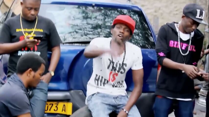 hamanewz's tweet photo. Rapper #B_face asema:Hip Hop ya Burundi ni bora zaidi kuliko ya Rwanda.
#Video#LaDifference
@NewTimesRwanda
https://t.co/YOnqQZdkxy https://t.co/jTeOIoOk9u