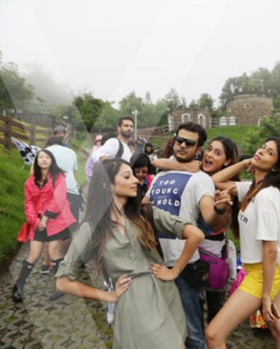 VrushikaM_FC's tweet photo. Vrushika in a candid pose with #DesiExplorersTaiwan! Check out the travelogue here: https://t.co/bCOqf02npi @VrushyyMehta @MarinatingF https://t.co/F3QCNyj3EH