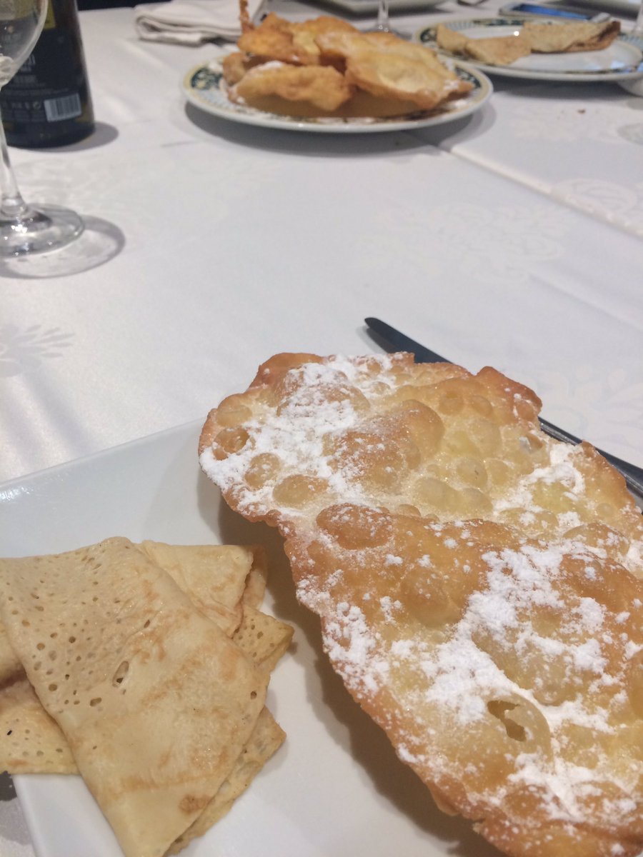 El3n4_'s tweet photo. Postreeeee!!!!! A reventar!!!! #enchenta #entroido #carnaval #galiciacalidade #galiciamola #galicia https://t.co/WhEiesZm3f