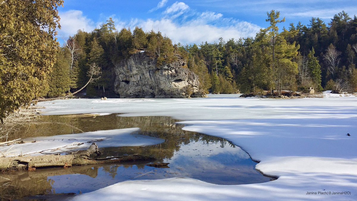 Limestone cliffs of Southern Ontario Grand River region! #Rockwood <a href="/Pure_Ontario/">Pure Ontario</a>