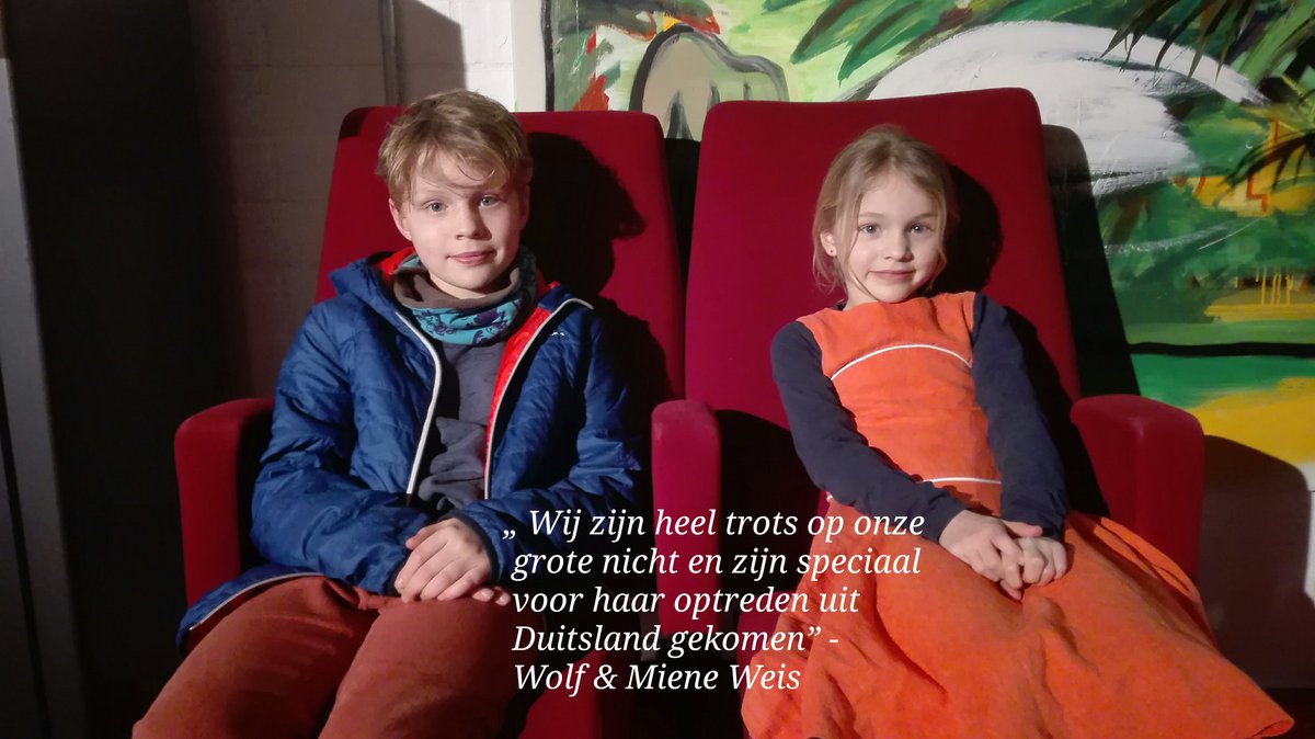 kunstbende_'s tweet photo. Wolf en Miene kwamen speciaal uit Duitsland om hun nicht Aster te zien optreden in de categorie muziek van #kunstbendebrugge #kunstbende18 https://t.co/HwbMovuqpc