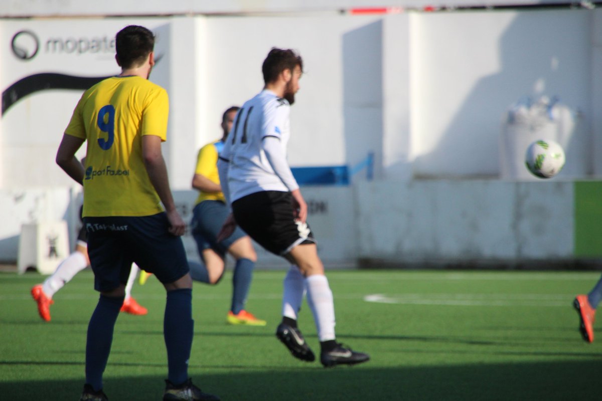 loclarontinyent's tweet photo. Gol de l'@OntinyentCF 2-0, marca de nou @CristoGarciaalc https://t.co/xFTDXkWxty
