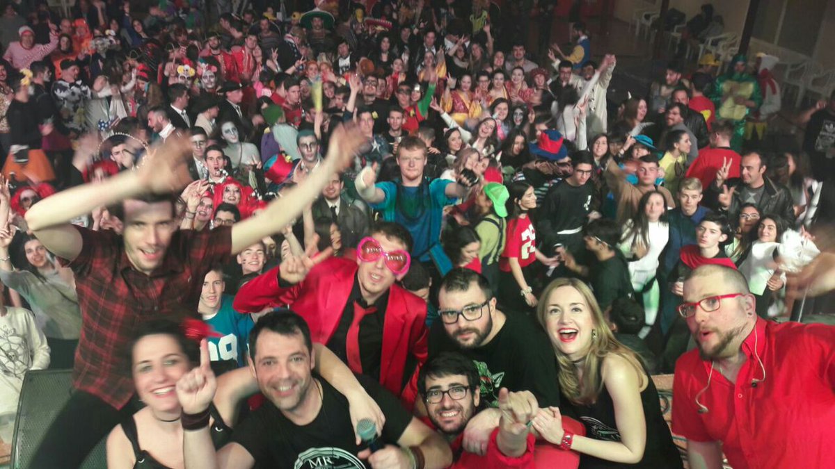 misterhighland's tweet photo. FESTA DE CARNAVAL GANDESA 2017! GENIAL! MIL GRÀCIES MANOS!!!👏👍😘 https://t.co/URqmWABb5K