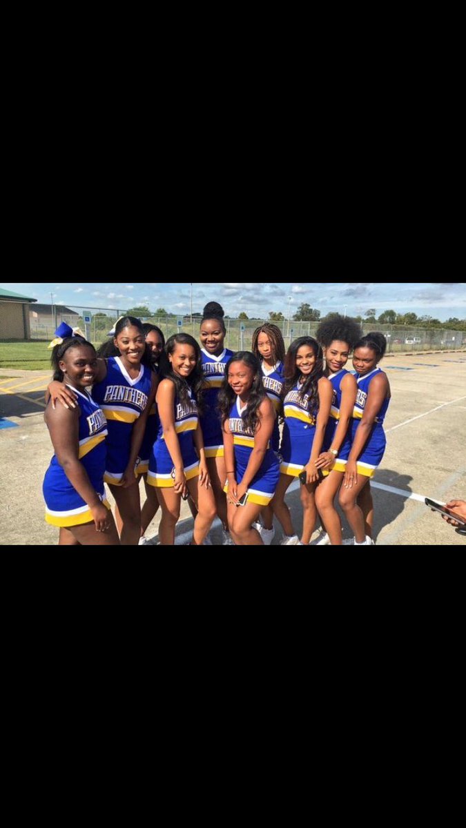 ___dynicaa's tweet photo. This Year Was Sort of The Best π But I'm Going Too Miss You Girls Even Thou I H8 Y'all ππ ππ #PC4Eva https://t.co/SaKqXvUkwu