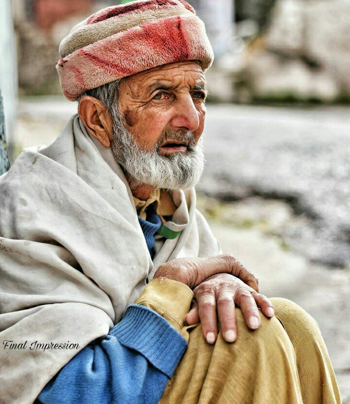 MoizNoty's tweet photo. #Old_Man
#Final_Impression
#Follow_this_crazy_photographer https://t.co/s51WD2eQWw