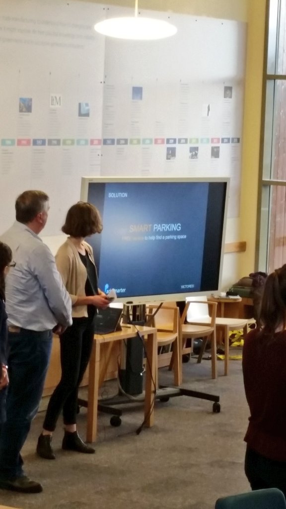 CUTEC's tweet photo. Team #ParkSmarter seek to implement sensors on on-street parking spaces linked to an app real time updates. #TransportHack #congestion https://t.co/wg09hIaCYD
