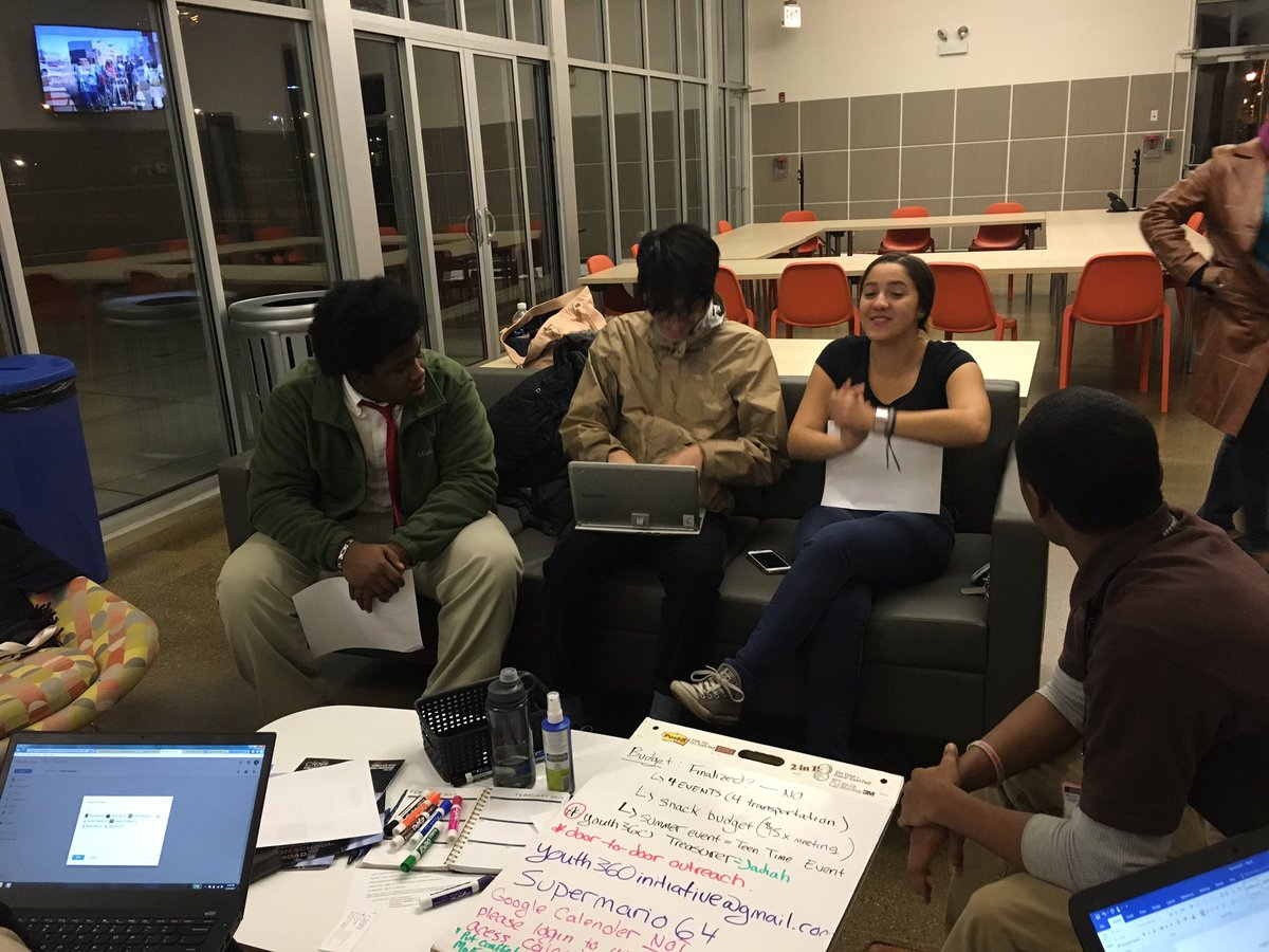 Y360I's tweet photo. The Youth 360 Initiative hard at work over the past couple days. Between developing logistics and facilitating an event, WE'VE BEEN BUSY! 🙌🏾 https://t.co/OutRnaNPgf