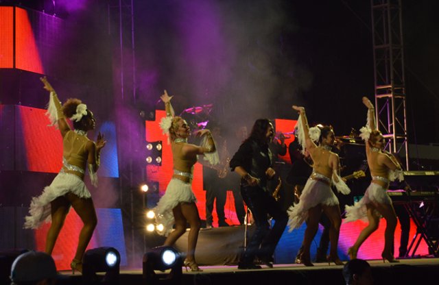 Marco Antonio Solis "El Buki" at El Juego de la Vida carnaval in La Paz <a href="/La_Paz_BCS/">La Paz BCS Mexico</a> <a href="/LaPazMexico/">La Paz Mexico</a> bcs-mx.com/LaPaz-Carnaval