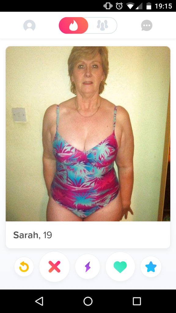DatingTinder's tweet photo. Sorry Sarah, I don't buy it #tinder #dating https://t.co/9iPmi3G0qZ
