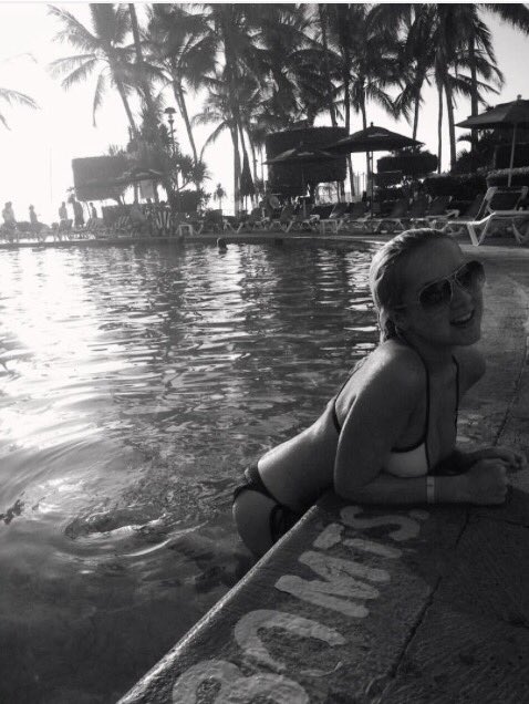SammySweet25's tweet photo. Having a blast in Mexico ๐ #vacay #backonthursday https://t.co/Y0gLD8ZeRg