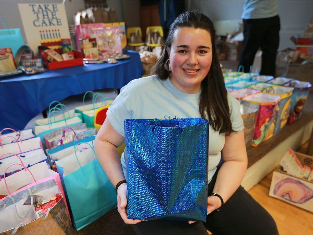 'Everybody should get to celebrate their birthday:' Anglican churches donate cake mixes, decorations to food banks windsorstar.com/news/local-new…