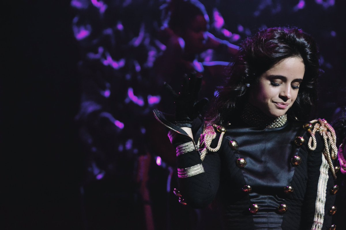 sonyeoshisays's tweet photo. PERFECT! #CamilaOutfits https://t.co/15s66mnYU9