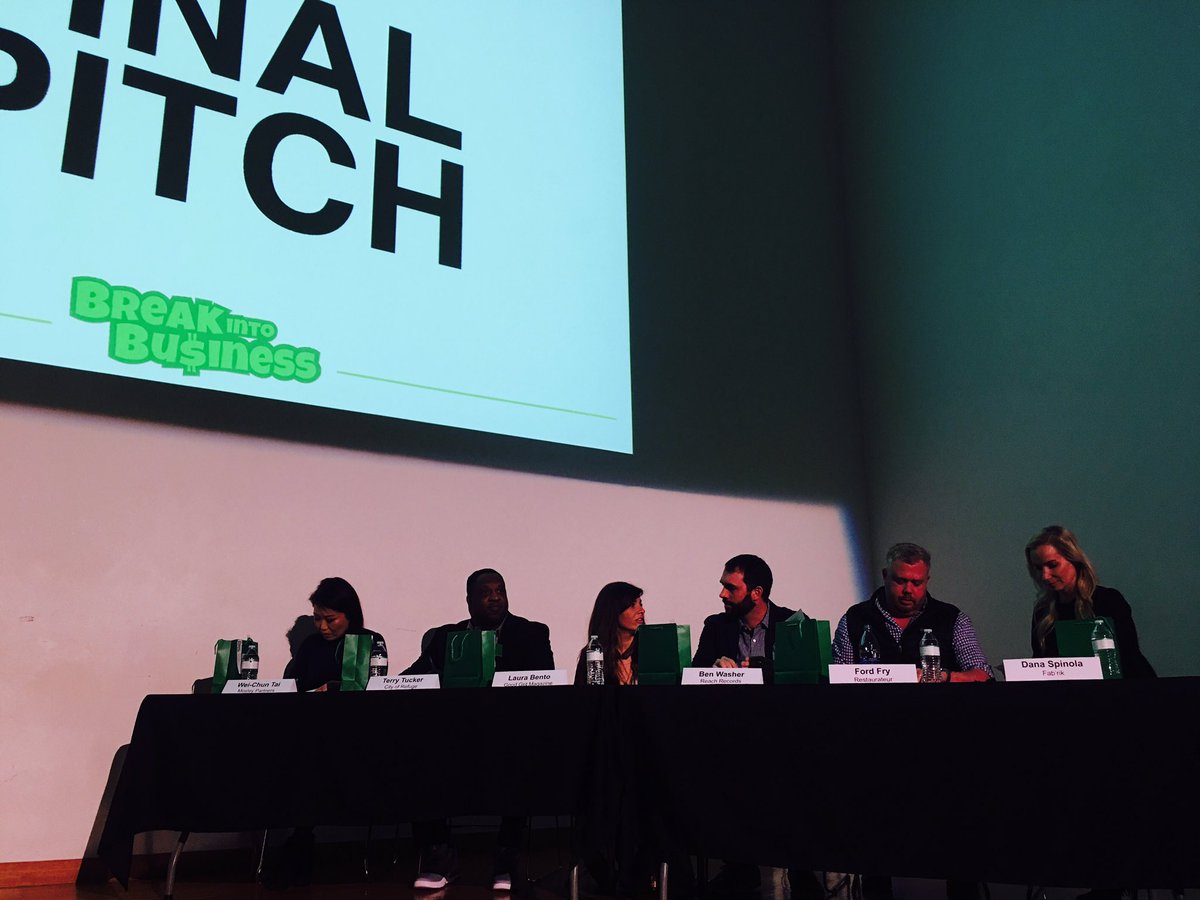 musaddeqkhan's tweet photo. The judges  @cheffordfry Dana Spinola #ceo @fabrikstyle Laura Bento @GoodGritMag on stage @BreakIntoBiz final pitch https://t.co/7MHUqzbUgS