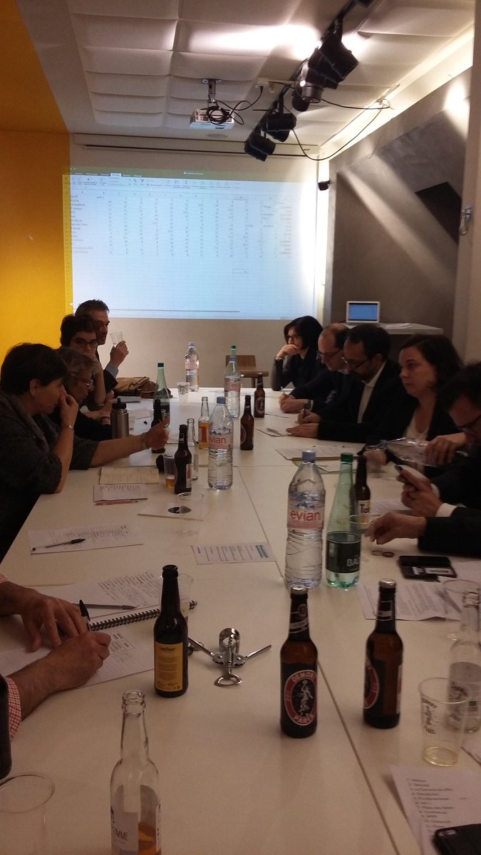 GeoportailUrba's tweet photo. #HackUrba le jury délibère en présence de la Ministre Emmanuelle Cosse https://t.co/PsnX5tgVBn