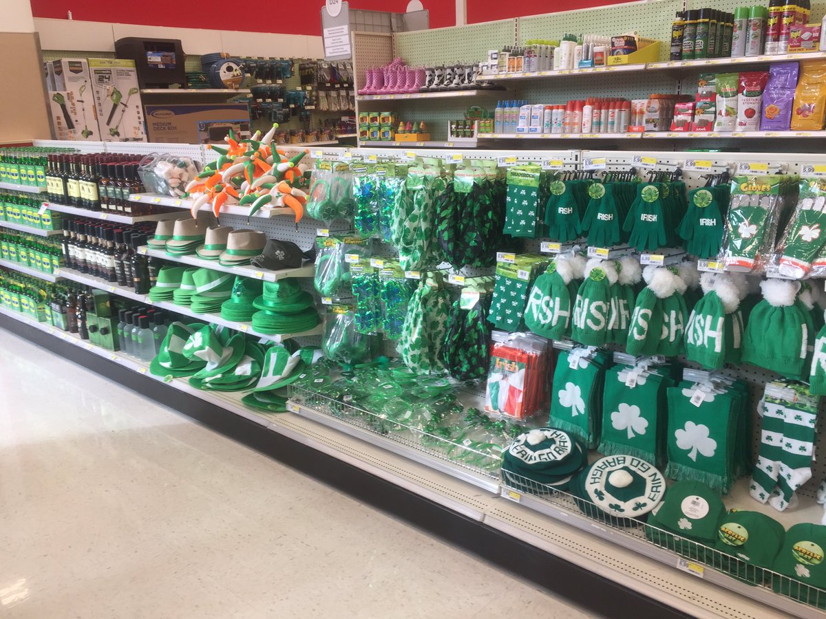 T1889 is ready for St. Patrick's day!!! #StPatricksDay ☘️☘️<a href="/Miz_Lizeth/">Lizeth Velasco</a>