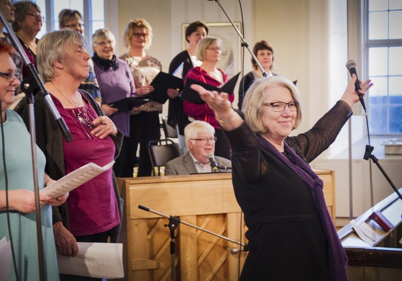 BoWikman's tweet photo. Hela #kyrkan sjunger gästade #Rogsta kyrka i #Hudiksvall: "Nu händer det, på riktigt" https://t.co/pHwPhKs0C1 https://t.co/LtHNlIhxFd