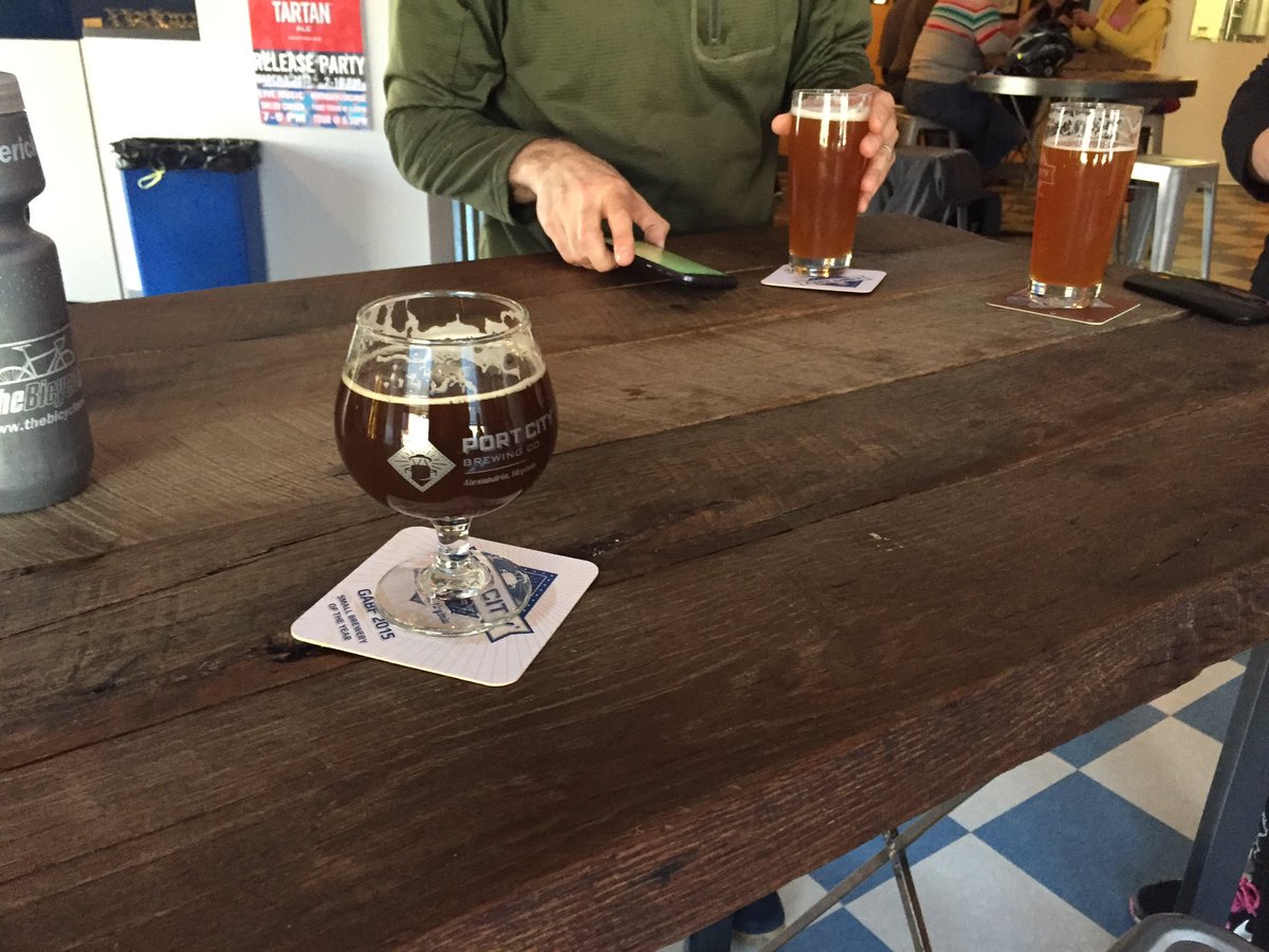 jwetz's tweet photo. Made it. #bikeDC #bikeVA #beerneuring @PortCityBrew @ebooksyearn https://t.co/I6mxw9Z3aN