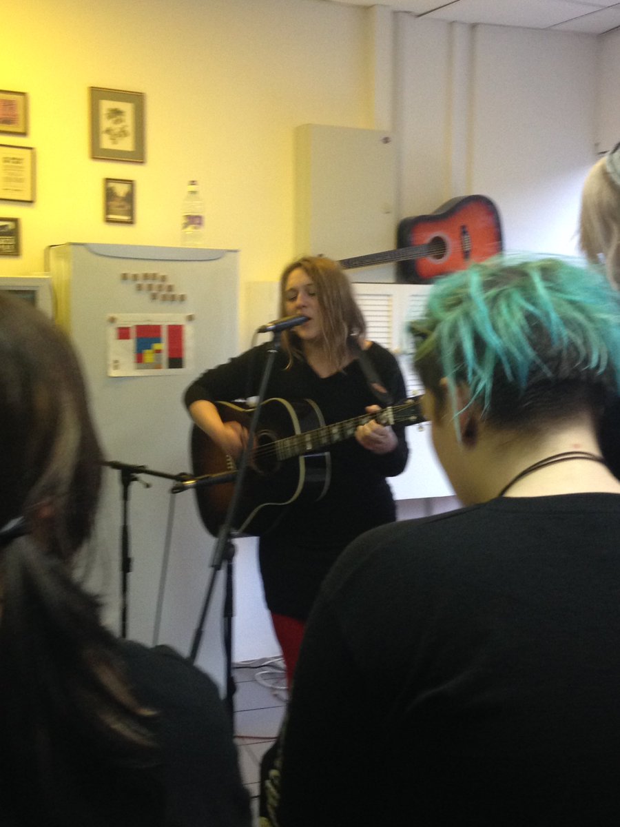 waterintobeer tweet media