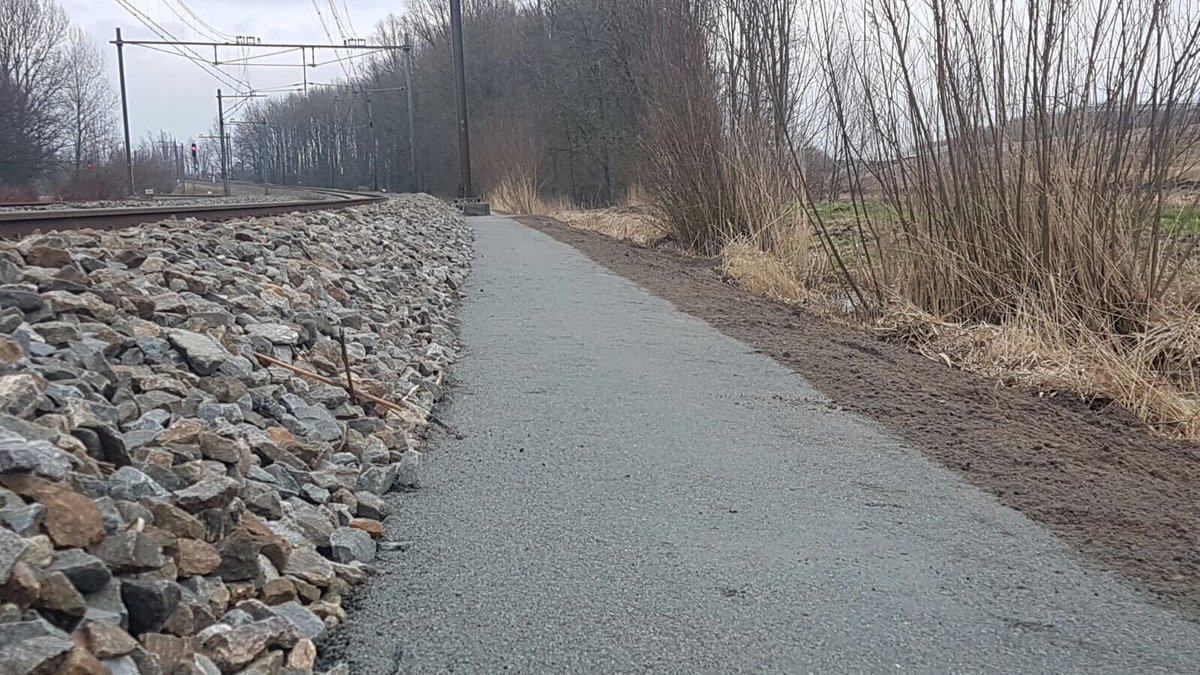 Woerden fly-over <a href="/ProRail/">ProRail</a> alles volgens planning verlopen. @MolhoekGWW opleveren zonder rest punten. <a href="/StruktonRail/">Strukton Rail</a> #goed verlopen.