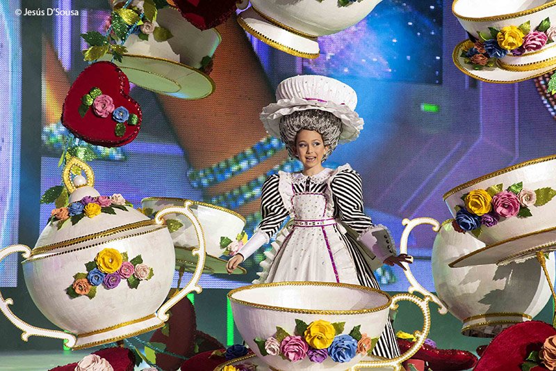 MojoArgodey's tweet photo. Favorito de #carnaval 2015 #Tenerife #Canarias #CarnavalEX2017 #FiestadeCarnaval  #Espana #disfraces #viajes #viajar https://t.co/WNB0O22qkK https://t.co/4pCCsnZQXM