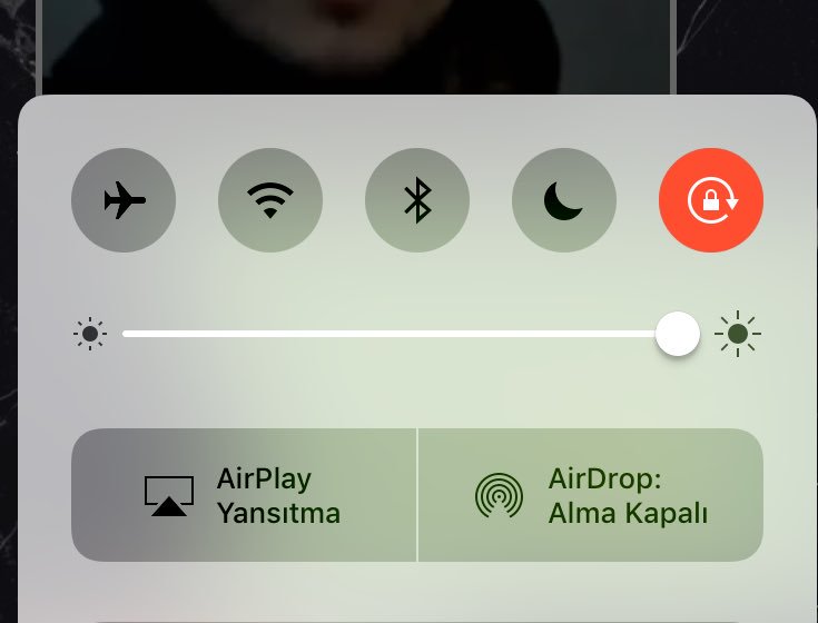 Sadece Sevdiğim İnsanların Fotoğraflarına Bakarken Parlaklık Böyle Oluyor, Size Şarj Feda Olsun Be. 👍