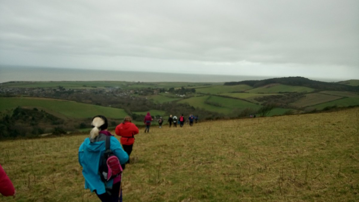iowldwa's tweet image. 16 mile #Shalfleet circular including our 2 youngest members, 8 and 10. Lovely to see all the signs of #spring