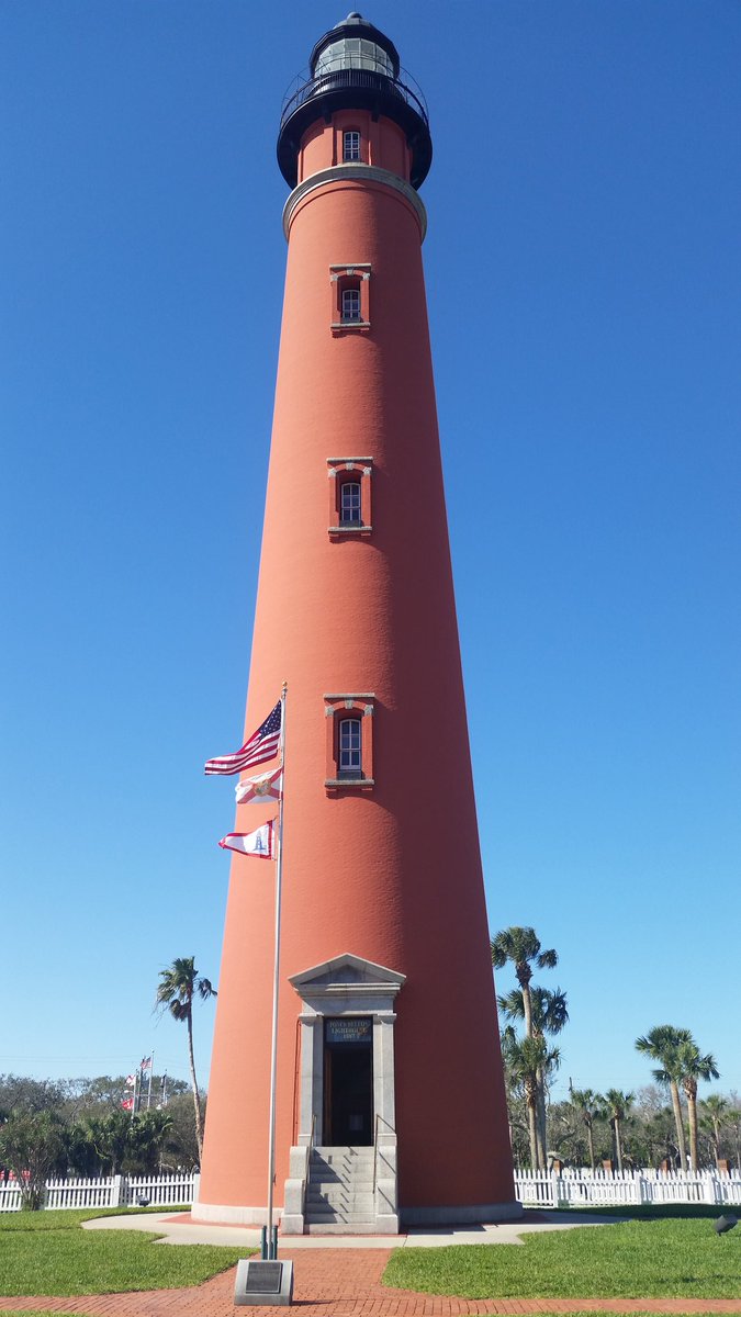 One of my favorites revisited♡ #ponceinletlighthouse #wilburbythesea #daytonabeach #fun #lighthouse #FL #poncedeleon