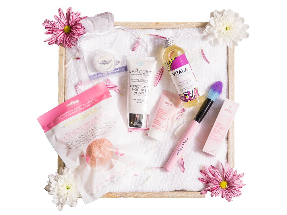 marieclaireuk's tweet photo. Thinking of making the switch to vegan cosmetics? Take a look at the ultimate guide to ethical beauty buys https://t.co/1qPUo3Xm4U https://t.co/33Xxg0wBg5