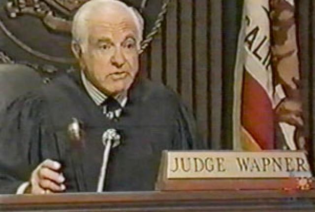 Joseph Wapner, who presided over "The People's Court," has died at 97. bit.ly/2lK2ljd https://t.co/O1RaXn2nEp