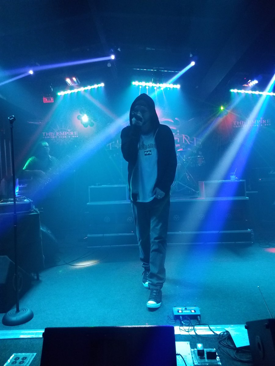 Mookster_24's tweet photo. @drunkinfunk last night @ The Empire in #Akron!!! ✔ them out with @BurnBlueSky 3/17 @ Dominick's in #Kent 🎤👊🍻♨ #freeshow #supportlocalmusic https://t.co/5S7VUd1O7I