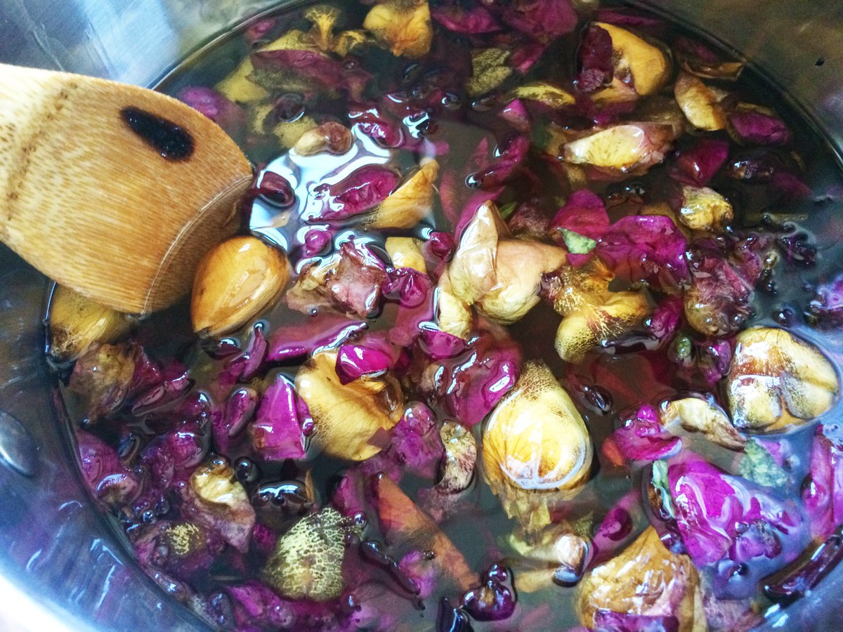 oldehaven's tweet photo. Repurposing my dried Valentine's Day roses.  #Cominginsoapsoon #Goatsmilksoap #soaping #Soap https://t.co/e3ez13x5dC