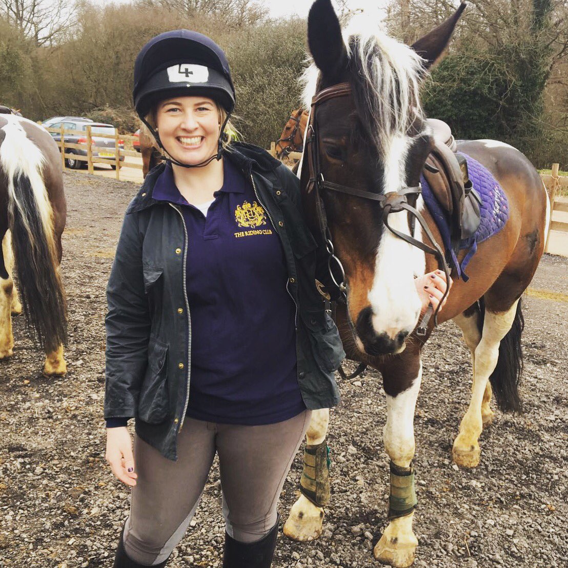 Riding_London's tweet photo. @Riding_London team member Fizz out on today's pub hack in Windsor Park! #horsesinlondon #membersclub #ldnlife https://t.co/eMFwm8ZmJG