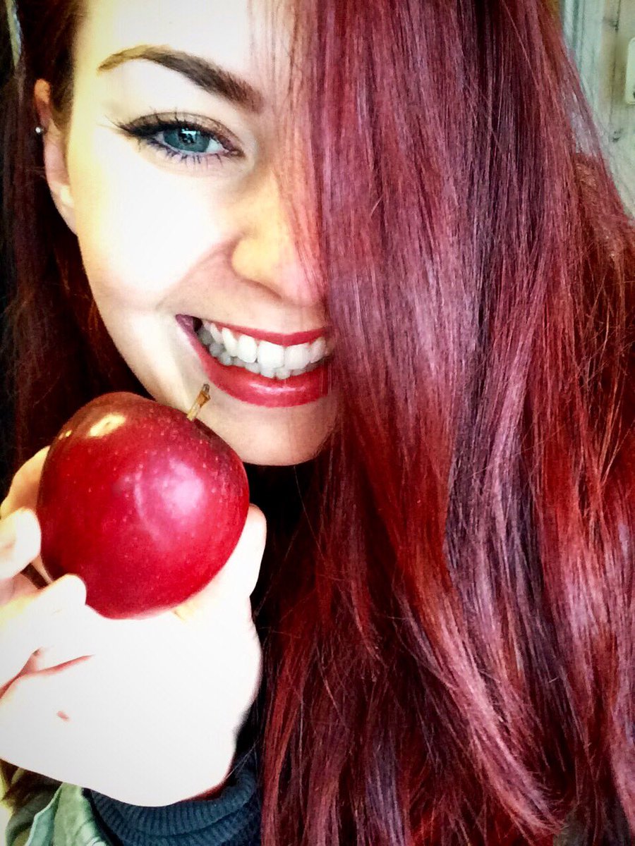 shellsecretsVIP's tweet image. Want #whiterteeth? 💌📲