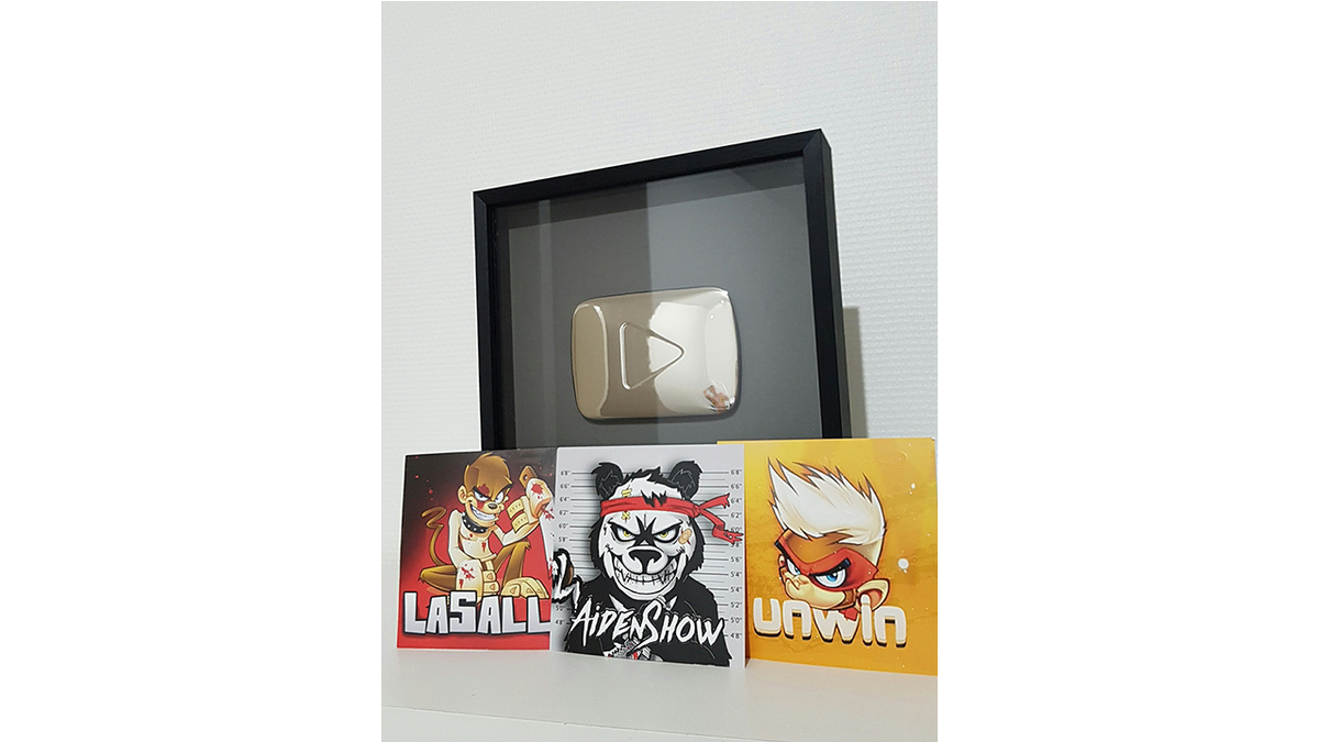 Aiden, je crois qu'on te voit en bas à droite, tu t'es mal caché quand t'as pris la photo !