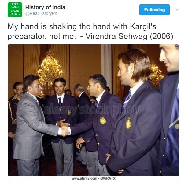 shettydarshan's tweet photo. #SehwagLogic #virendersehwag  #WeHateWar @RandeepHooda @virendersehwag @mehartweets  :) https://t.co/fY2HyBIC43