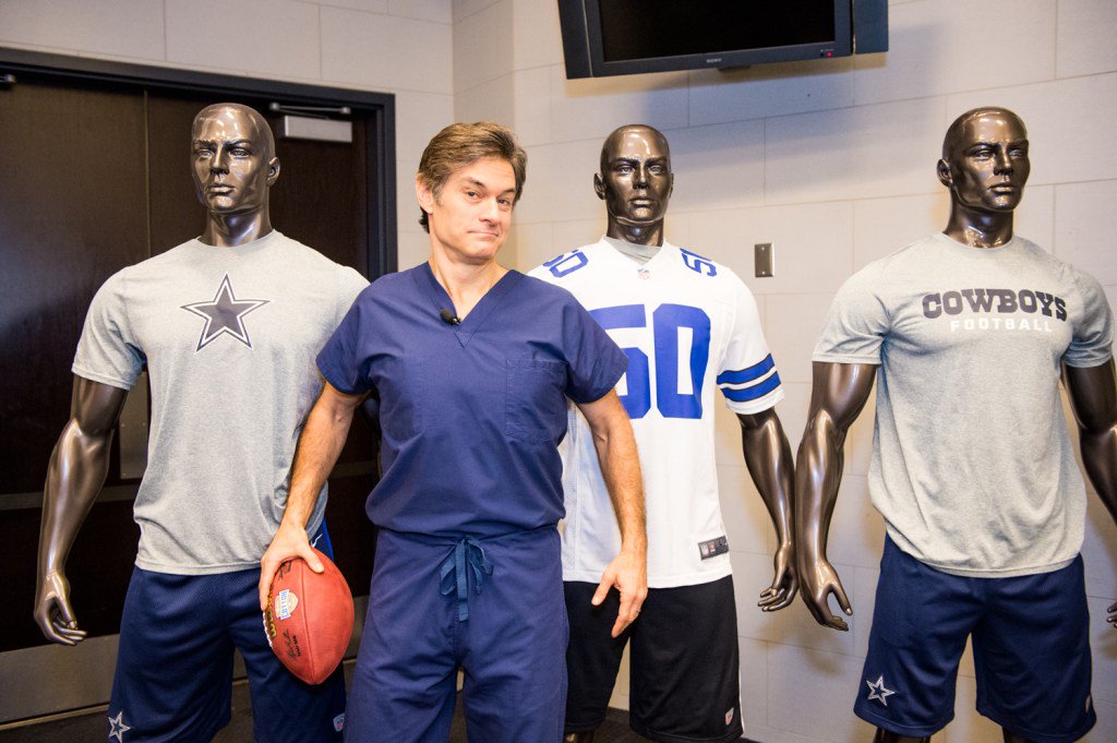 aggiebrooks's tweet photo. The Mannequin Challenge https://t.co/ZPKuyOEEi2 https://t.co/iGS9St16HI