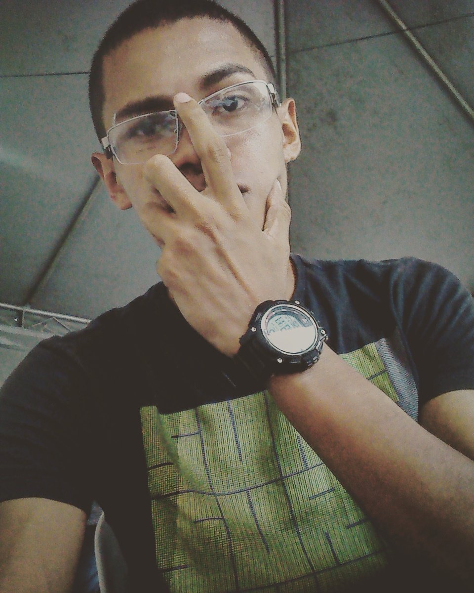 Cavalcante490's tweet photo. Viva cada instante
Viva cada momento,
A vida é muito curta
Desperdiçando com lamentos... 🎵 https://t.co/GYRUlZbrYK