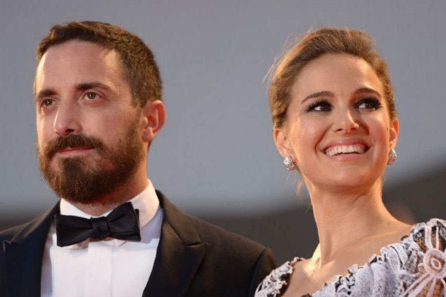 latercera's tweet photo. Pablo Larraín: “Antes de la película, tenía una idea muy superficial de quién fue Jackie Kennedy” https://t.co/jVTpwiuerC #Oscars https://t.co/9T0Fz3HSo5