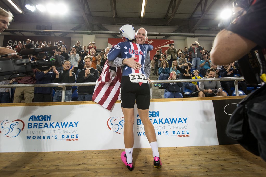 USTrackCycling's tweet photo. #TeamUSA rider @chloedygert30 hugs her dad after winning the Women's Individual Pursuit at the @UCI_Track World Cup in Los Angeles, CA. https://t.co/j1GJHLZQtX