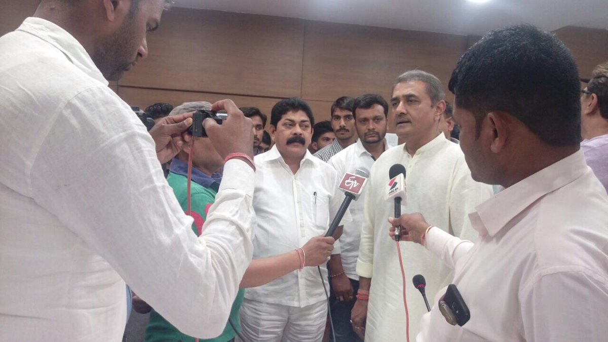 praful_patel tweet picture