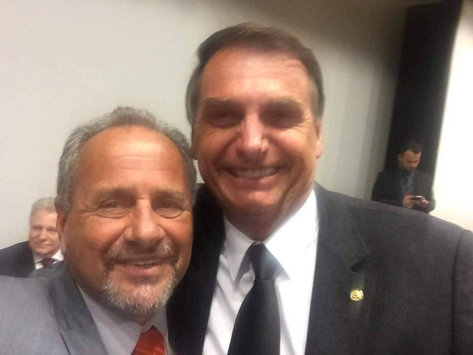 MariaTerezaNav1's tweet photo. Grupo de Bolsonaro divulgou e incentivou motim no Espírito Santo, mostra o Estadão https://t.co/BvJkKgQ2Xy by #demetera2 via @c0nvey https://t.co/2YgwHIBP7e