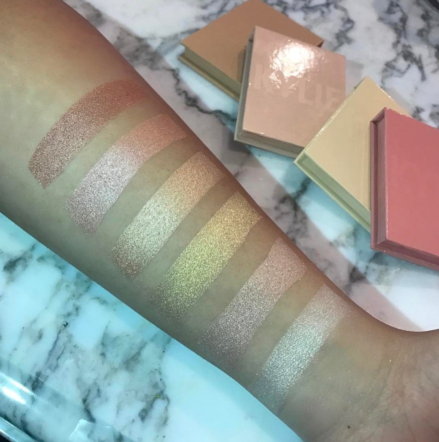 kyliecosmetics's tweet photo. Left to right: Chocolate Cherry, Strawberry Shortcake, Salted Caramel, Banana Split, Cotton Candy Cream, French Vanilla ✨ https://t.co/ErY6EQuFgb