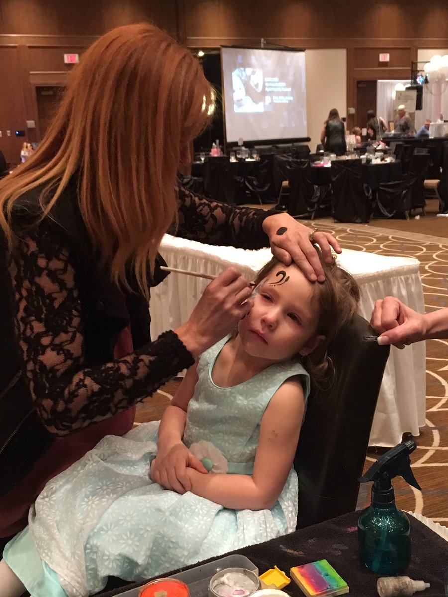 traceyoake's tweet image. Sleepy princess #princessball2017 #cureCF