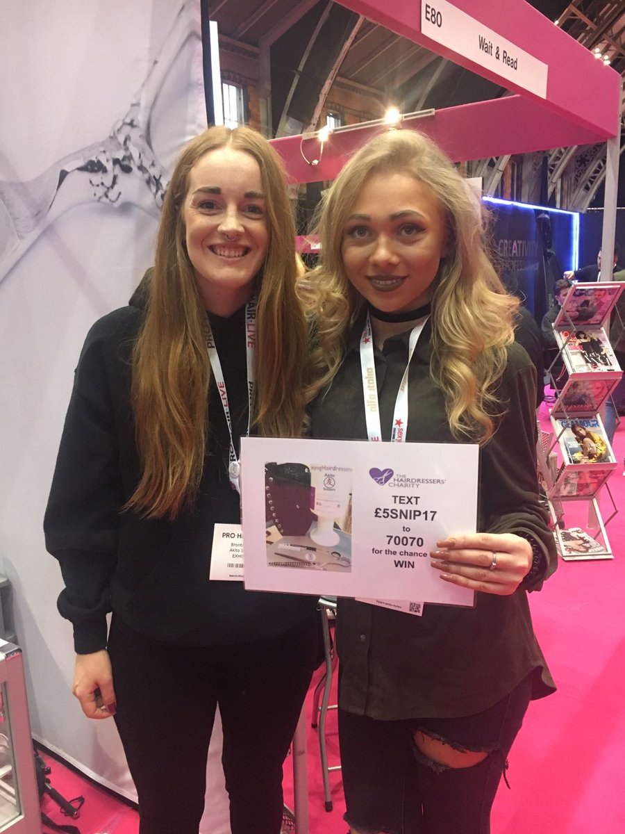 Akitoscissors's tweet photo. Bronte and Charlotte!  @prohairlive #Manchester #prohairmag #prohairlive #ProHairlive2017 #TeamAkito #akitoscissors @TheHairCharity https://t.co/uTsRLW4yAP