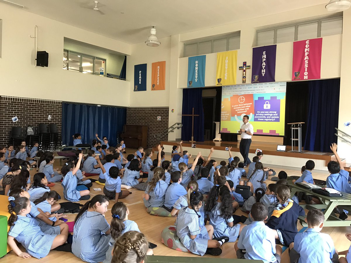 StJosephEnfield's tweet photo. #BYOD in full swing with our Digital Citizenship boot camp #aussieED https://t.co/5GqRbOW6mP